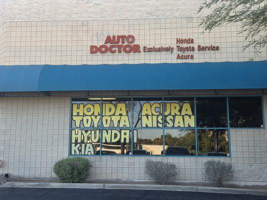 Front of AZ Auto Doctor