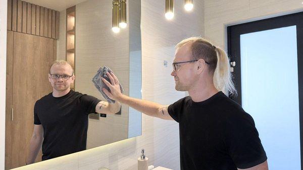 Cleaning of Hollywood