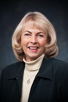 Barbara Hunt selling Mobiles to Mansions since 1976. I know the Inland North County and can help you sell or buy your next home.