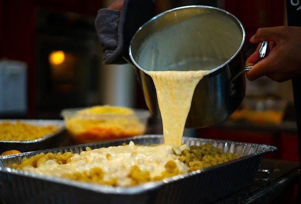 Mac Daddy’s Gourmet Mac & Cheese