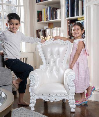 Todfler throne chair rental