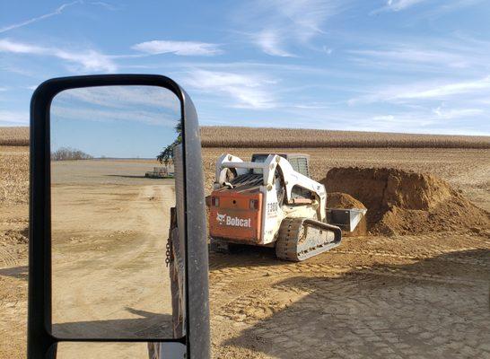 D & R Topsoil & Hauling