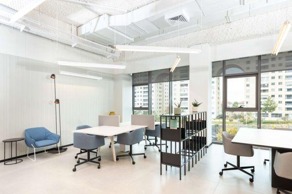 Regus - Governors Dr