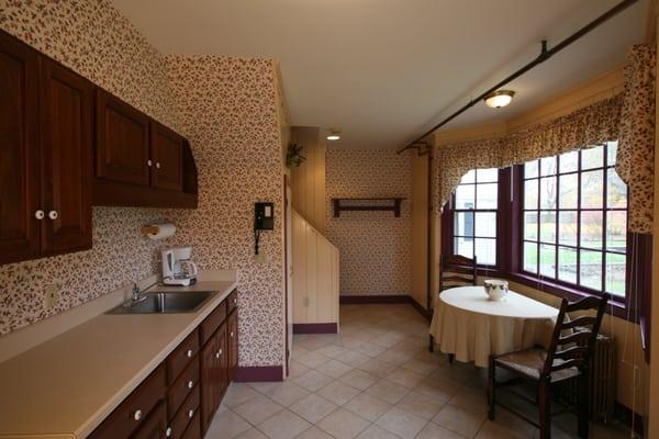 #7 Carriage House Kitchen