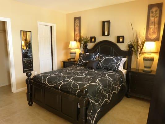 1 bedroom studio
off season $350 weekly
in season $475 weekly
full kitchen