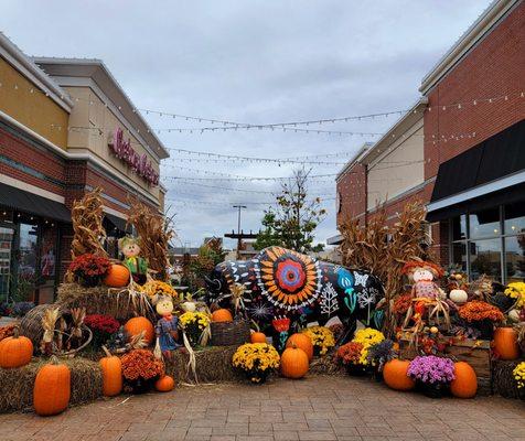 The Boulevard-Boulevard Consumer Square