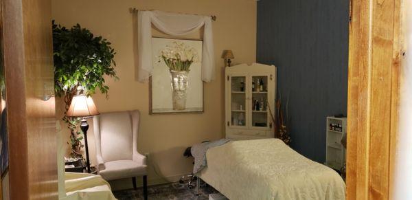 Treatment room, soft music, aromatherapy lotion, Ahhhhh...