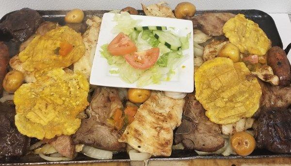 Parrillada Colombiana