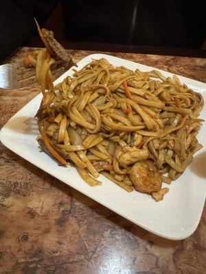 Lo Mein. Don't order this!