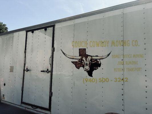 Couch Cowboy Moving