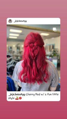 Stopppp scrolling and check out this red