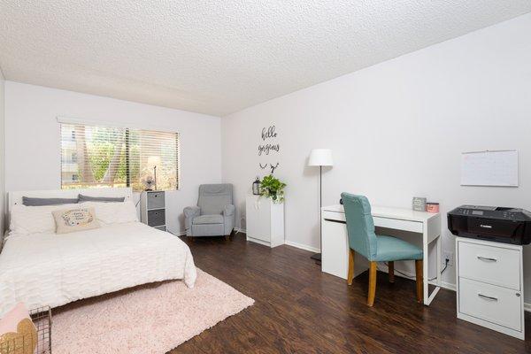 Hawthorne Apartments