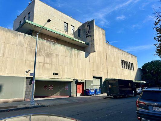 Jamaica Coliseum Mall