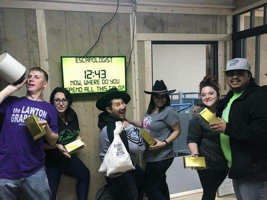 Grab the gang and take on the Jailhouse. Can you find the loot and make it out in time. Or will you face the ultimate sentance?