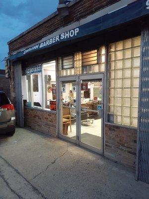 English Barber Shop