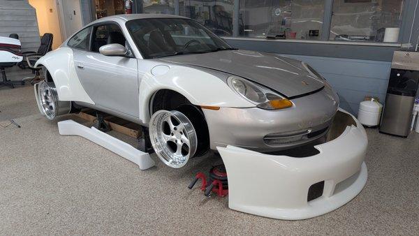 Wide Body Kit on Porsche 996