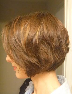 Shauntia helping me grow out and shape my old cut into a cute bob!