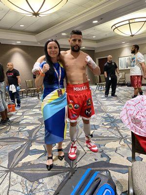 Part of the team, part of the fight. RiseNGrind with Professional Fighter, Zurdo!