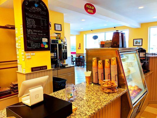 Devon Donut & Bagel Company -- interior