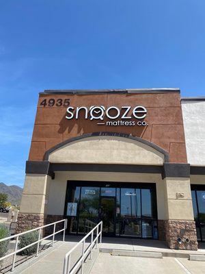 Snooze Mattress Company storefront