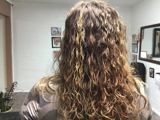 Beach wave perm