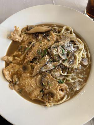 Maria’s Diner Pizzeria & Bakery