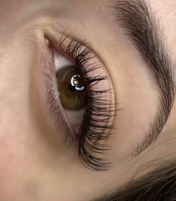 Classic eyelash extensions