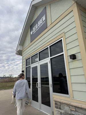 Deja Brew Coffee House & Bakery