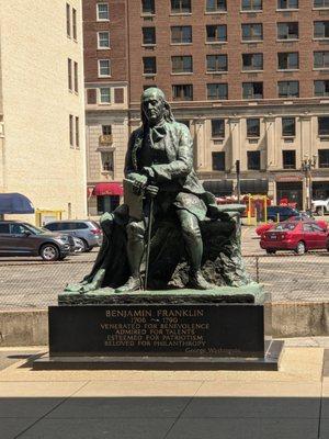 Benjamin Franklin Statue