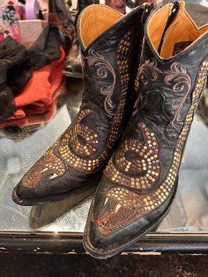 Love At Second Sight