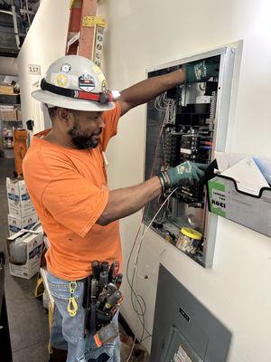 Terminating the wires in the CB