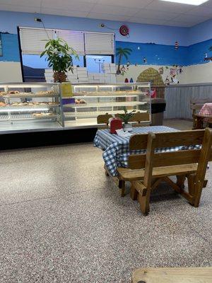 They have donuts too !