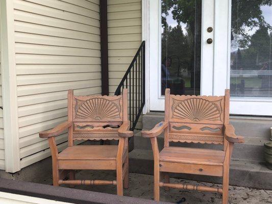 perfect chairs for our back porch.
