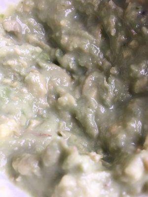 Boring flavorless "guac"