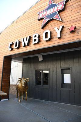 Live at the Pointe Orlando