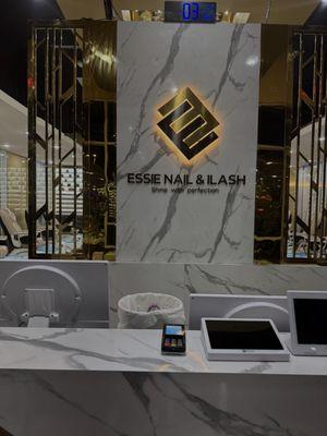 Essie Nail & iLash
