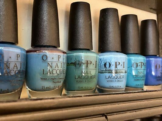 When you pick out your nail color, you might not realize that on the sides there are additional colors that are incredibly beautiful.