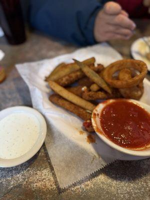 Appetizer Sampler (including onion rings, Beer Battered Zucchini and Deep Fried Mozzarella Sticks)