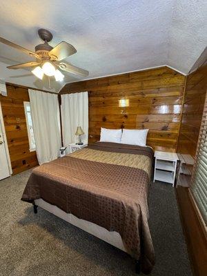 Crest Lodge Historic Mountain Inn