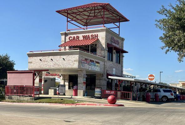 Drew's Car Wash- University Dr.