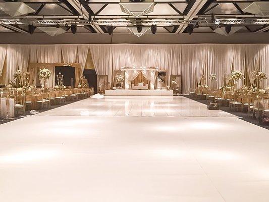 Lá Mees Wedding and Event Planning