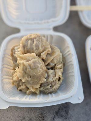 Ono Grindz & Makeke Wai Kai