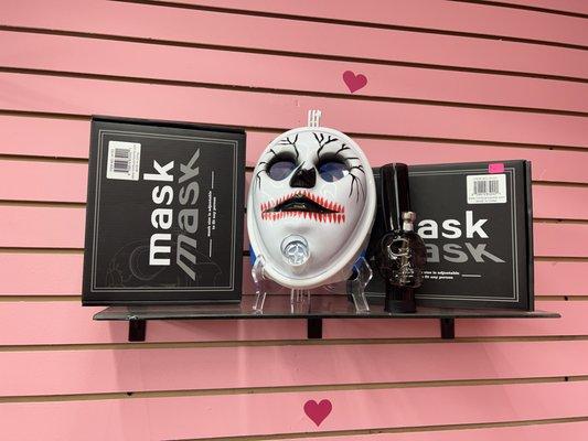 Gas mask with mini bong