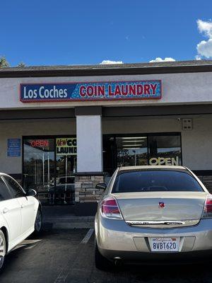 Los Coches Coin Laundry