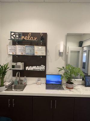 Ana's Touch Massage and Body Sculpting