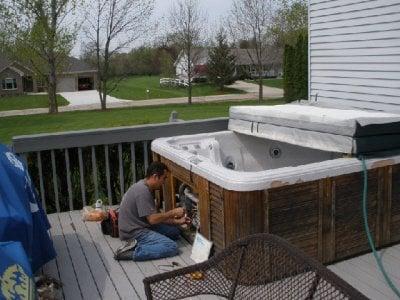 Full service repair of older hot tubs.