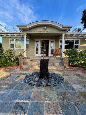 Welcoming front entrance of Rim Orthodontics