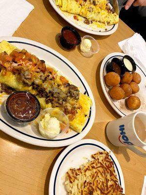 Big Steak Omelette, hash brown and NEW Jr. Cinnamon Dippers $4.99 | 420 Calorie (really tasty!)