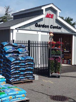 Costello's Ace Hardware Of Copiague