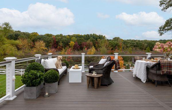 Composite Deck w Cable Railings